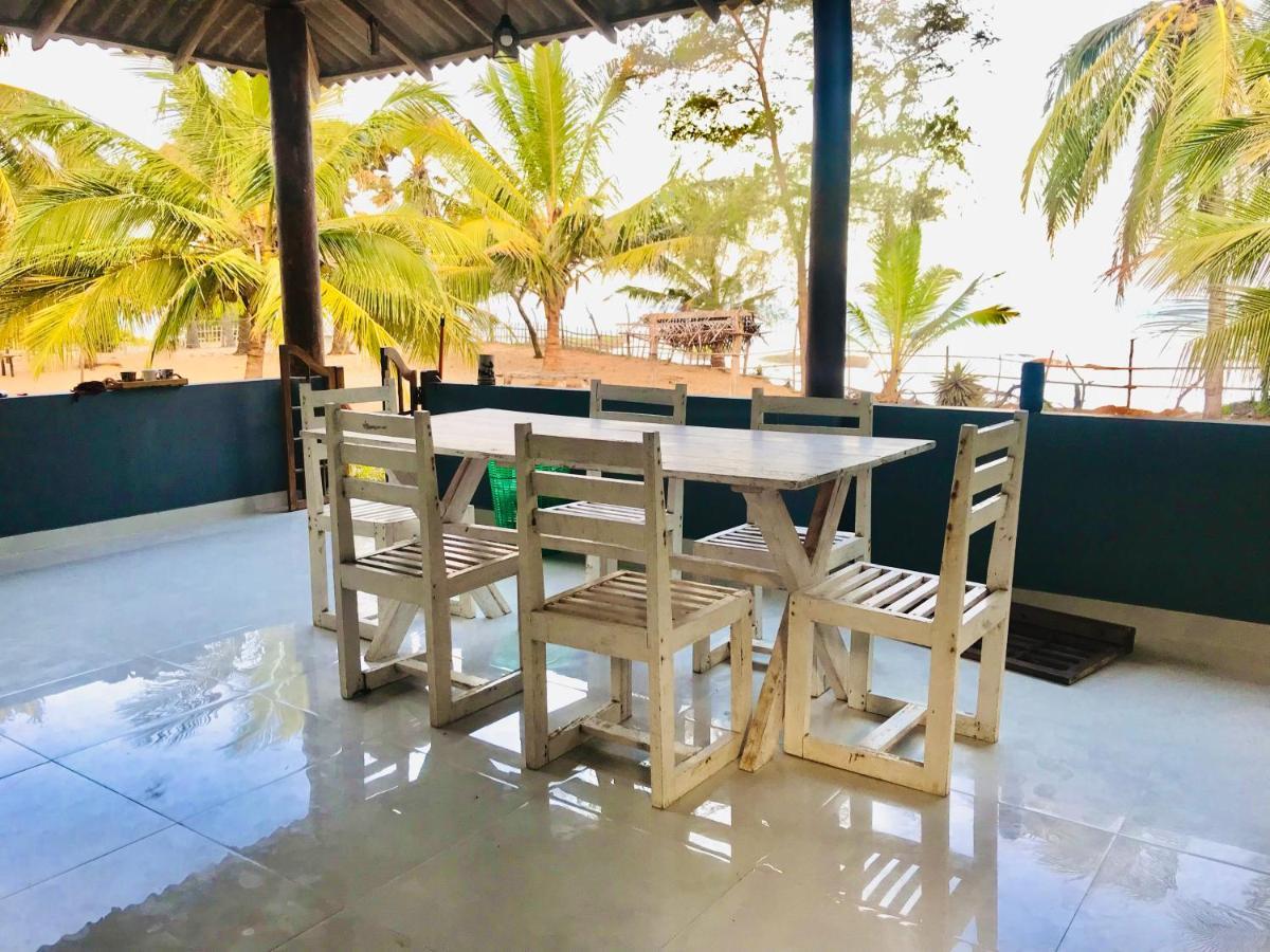 Beach Bungalow Yala Kirinda  Exteriör bild
