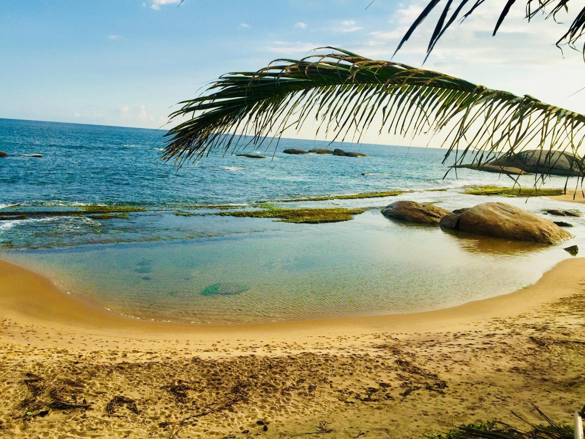 Beach Bungalow Yala Kirinda  Exteriör bild